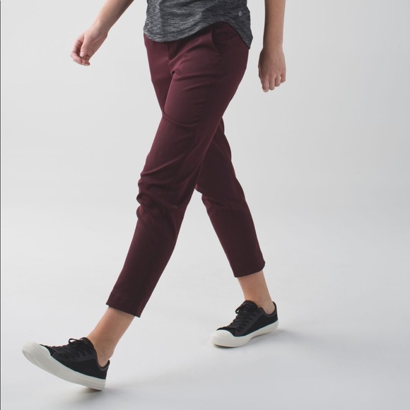&go city trek trouser maroon - lululemon - Picture 1 of 11